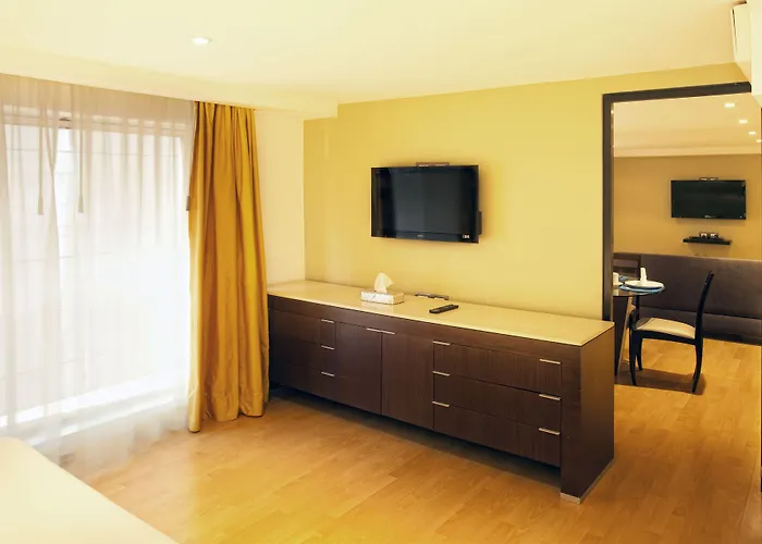Grand Chapultepec Residencial Aparthotel 5*